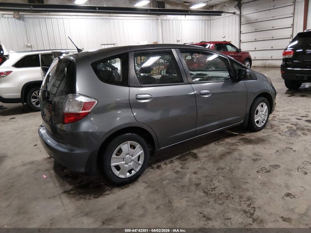 44742301 :رقم المزاد ، JHMGE8H34DC070911 vin ، 2013 Honda Fit مزاد بيع