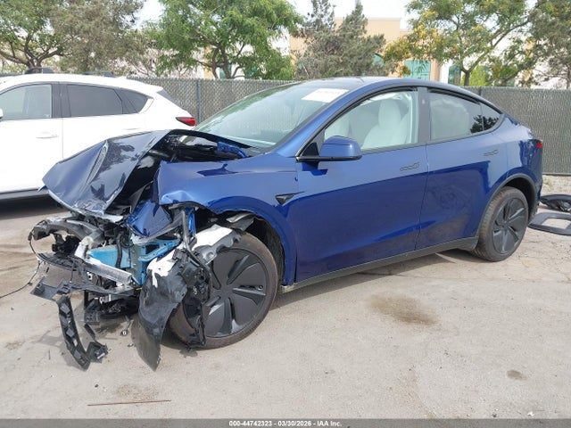 7SAYGDED5TF565676 Tesla Model Y