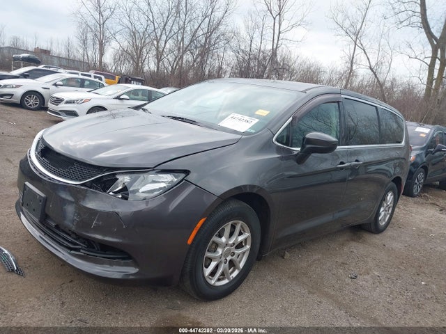 44742382 :رقم المزاد ، 2C4RC1DG9HR778889 vin ، 2017 Chrysler Pacifica Touring مزاد بيع