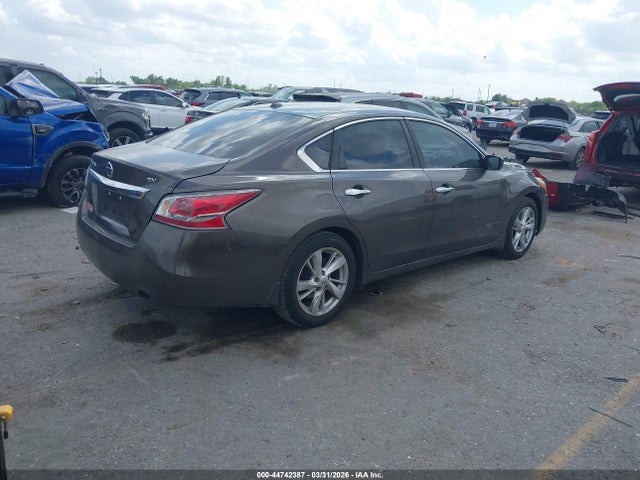 Продажа на аукционе авто 2015 Nissan Altima 2.5 Sv, vin: 1N4AL3APXFC279883, номер лота: 44742387