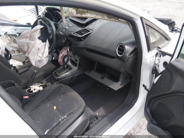 2018 Ford Fiesta Se მანქანა იყიდება აუქციონზე, vin: 3FADP4BJ7JM128251, აუქციონის ნომერი: 44742390