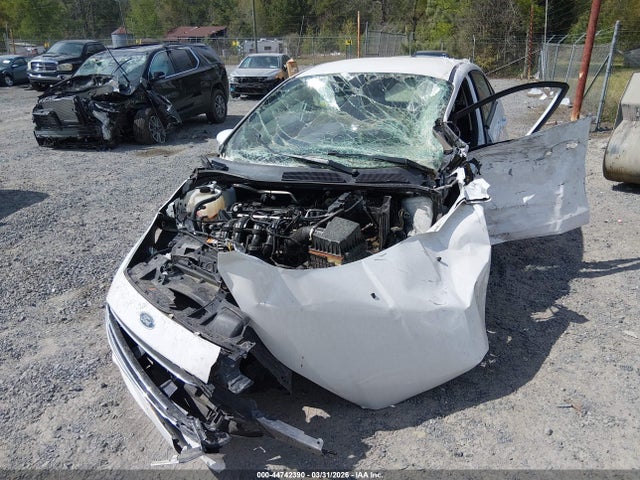 2018 Ford Fiesta Se მანქანა იყიდება აუქციონზე, vin: 3FADP4BJ7JM128251, აუქციონის ნომერი: 44742390