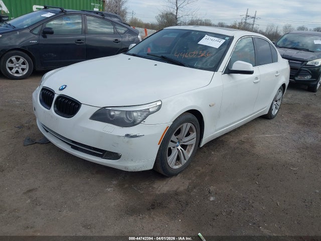 2010 BMW 528I WBANU5C50AC365984 Photo 1
