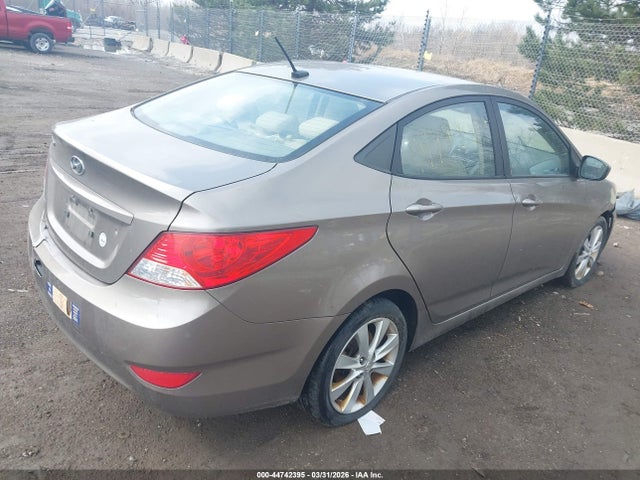 2013 HYUNDAI ACCENT KMHCU4AE9DU419493 Photo 3