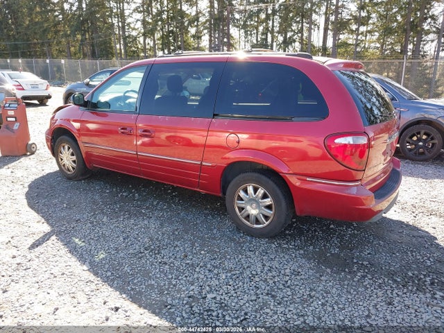 Продажа на аукционе авто 2005 Chrysler Town & Country Limited, vin: 2C8GP64L25R543251, номер лота: 44742425