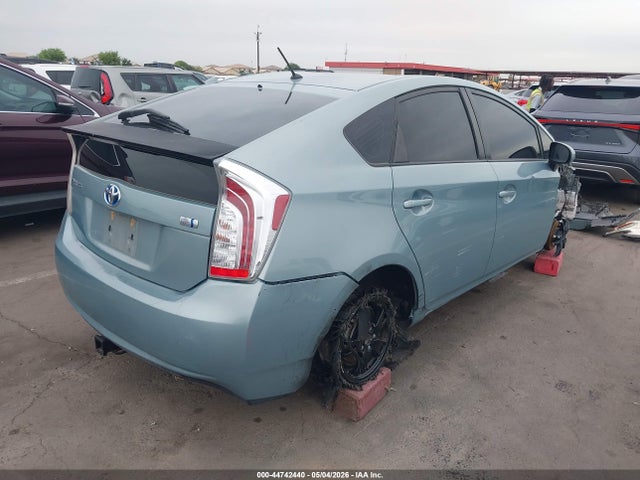 JTDKN3DU2E1771117 Toyota Prius Two