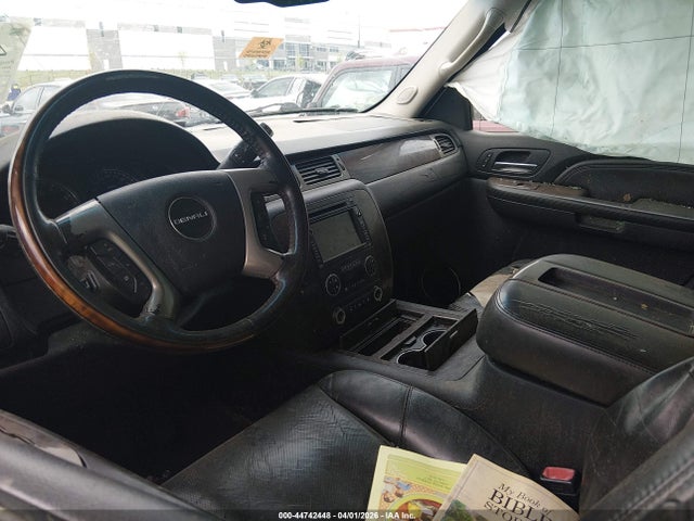 44742448 :رقم المزاد ، 1GKFK03229R277747 vin ، 2009 Gmc Yukon Denali مزاد بيع