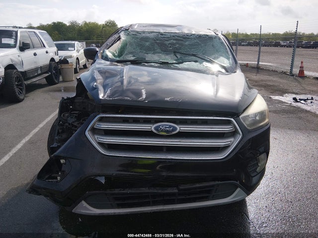 1FMCU0G95HUC53093 Ford ESCAPE SE