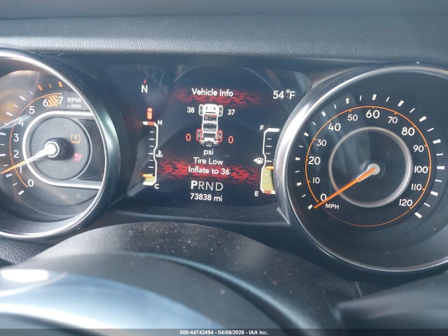 2021 Jeep Wrangler Unlimited Sahara 4x4 მანქანა იყიდება აუქციონზე, vin: 1C4HJXEN6MW695570, აუქციონის ნომერი: 44742494