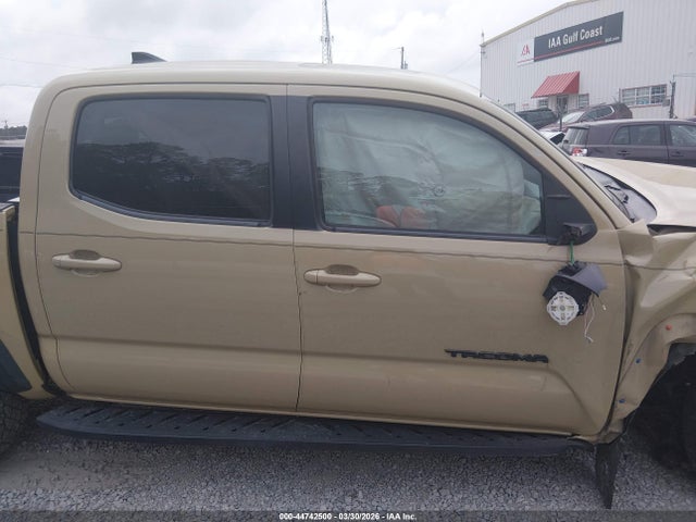 5TFCZ5AN8JX146066 Toyota Tacoma Trd Off Road