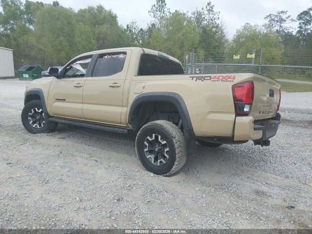 5TFCZ5AN8JX146066 Toyota Tacoma Trd Off Road