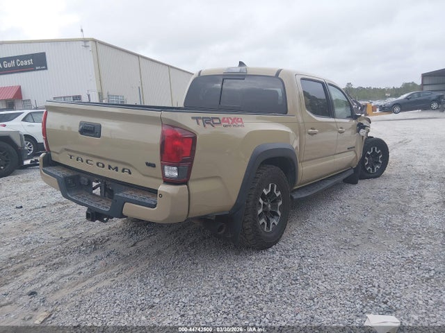 5TFCZ5AN8JX146066 Toyota Tacoma Trd Off Road