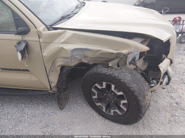 5TFCZ5AN8JX146066 Toyota Tacoma Trd Off Road