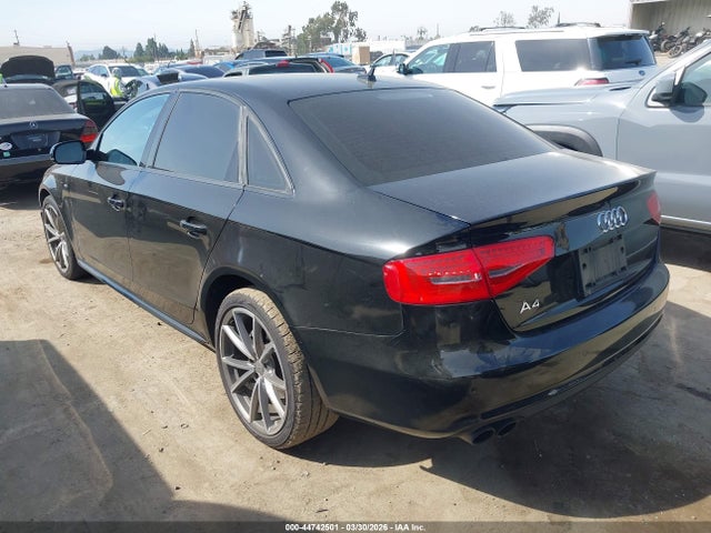 2016 AUDI A4 WAUAFAFL0GN014016 Photo 2