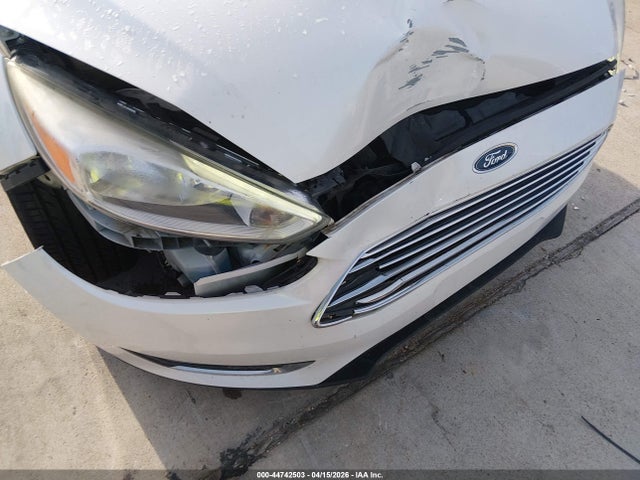 Ford Focus Titanium 2016 1FADP3N24GL355356 Image 12