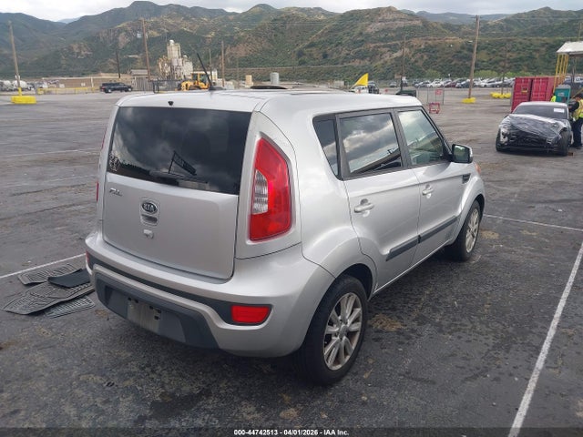 2012 KIA SOUL KNDJT2A68C7372921 Photo 3