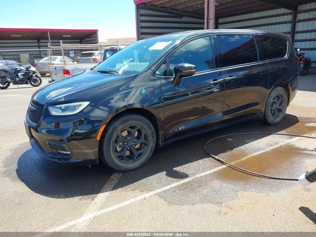 2C4RC1L7XNR214231 Chrysler Pacifica Hybrid Touring L