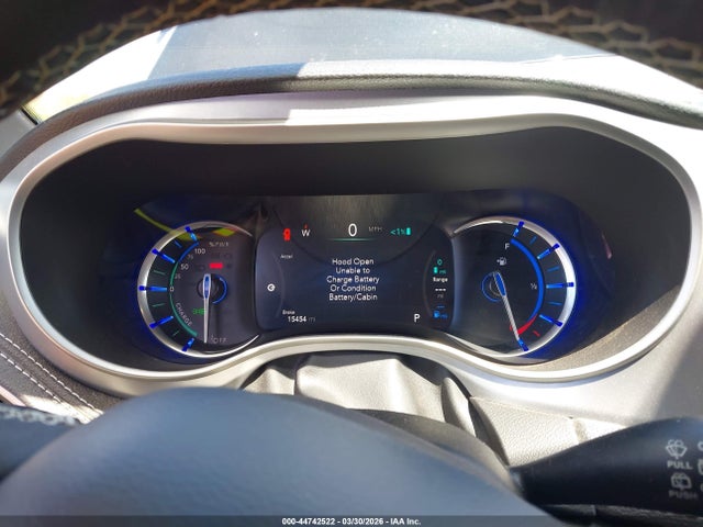2C4RC1L7XNR214231 Chrysler Pacifica Hybrid Touring L