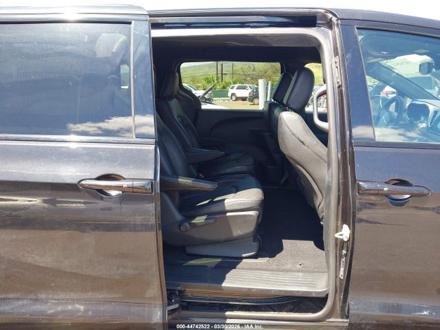 2C4RC1L7XNR214231 Chrysler Pacifica Hybrid Touring L