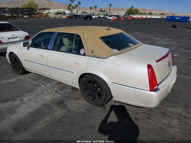 2007 CADILLAC DTS 1G6KD57917U229467 Photo 2