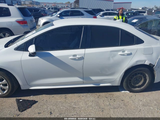 Продажа на аукционе авто 2020 Toyota Corolla Le, vin: 5YFEPRAEXLP106529, номер лота: 44742532
