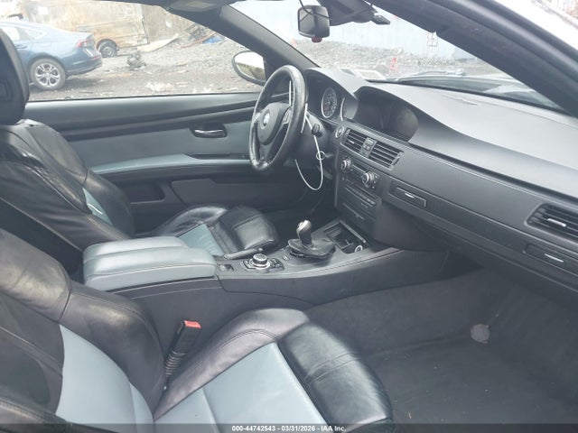 2011 BMW M3 WBSDX9C50BE584603 Photo 4