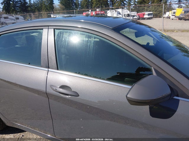 KMHLS4DG1SU000313 Hyundai Elantra Sel Convenience