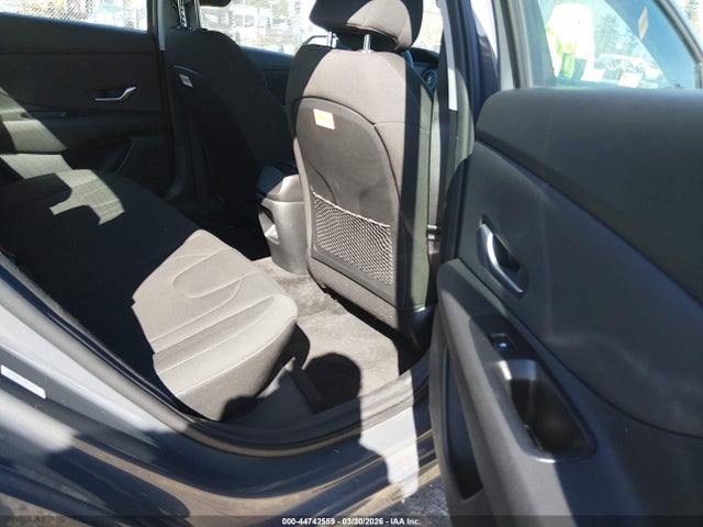 KMHLS4DG1SU000313 Hyundai Elantra Sel Convenience
