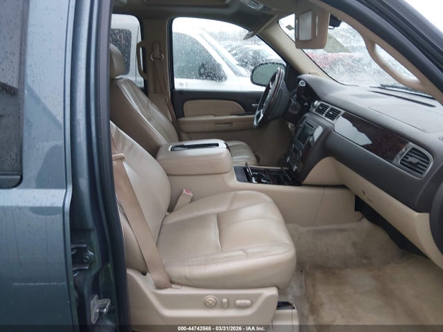 44742568 :رقم المزاد ، 1GKFK66857J338510 vin ، 2007 Gmc Yukon Xl 1500 Denali مزاد بيع
