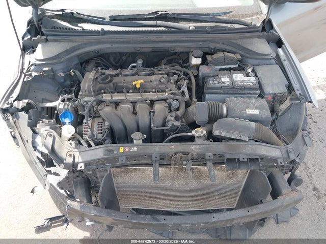 Продажа на аукционе авто 2018 Hyundai Elantra Se, vin: KMHD74LF9JU590788, номер лота: 44742572