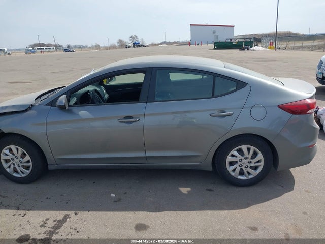 Продажа на аукционе авто 2018 Hyundai Elantra Se, vin: KMHD74LF9JU590788, номер лота: 44742572