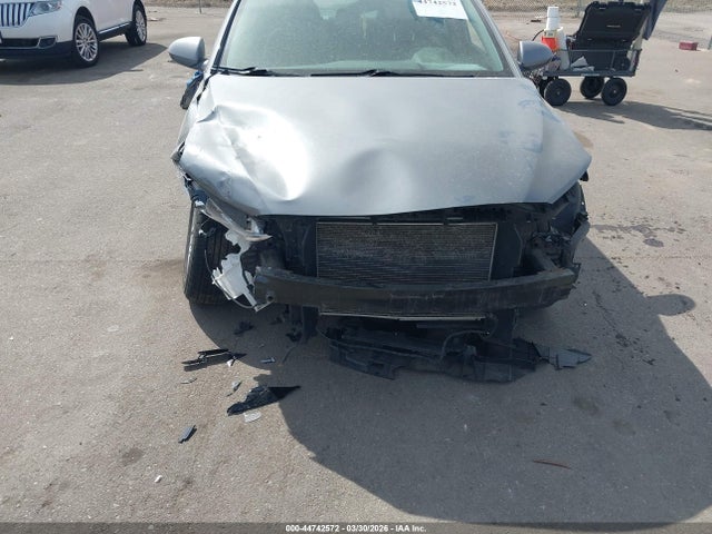 Продажа на аукционе авто 2018 Hyundai Elantra Se, vin: KMHD74LF9JU590788, номер лота: 44742572