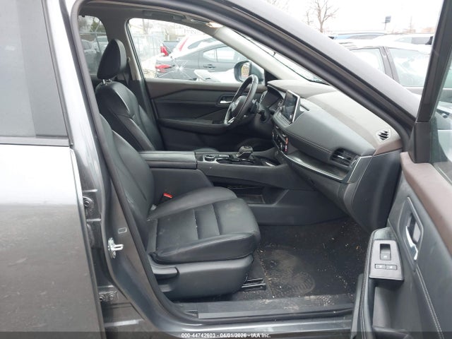 44742603 :رقم المزاد ، 5N1BT3BBXPC852103 vin ، 2023 Nissan Rogue Sv Intelligent Awd مزاد بيع