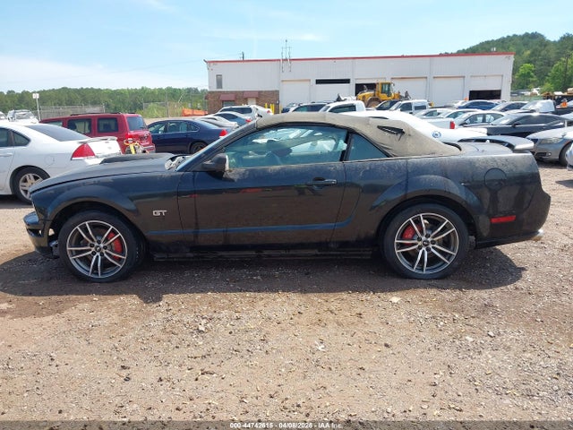 2005 Ford Mustang Gt მანქანა იყიდება აუქციონზე, vin: 1ZVFT85H955182836, აუქციონის ნომერი: 44742615