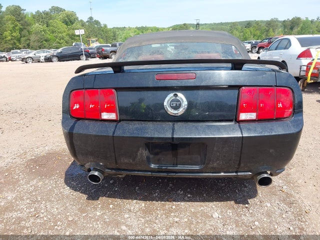 2005 Ford Mustang Gt მანქანა იყიდება აუქციონზე, vin: 1ZVFT85H955182836, აუქციონის ნომერი: 44742615