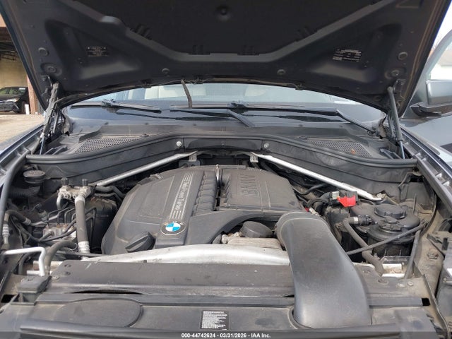 2012 BMW X5 5UXZV4C57CL752044 Photo 9