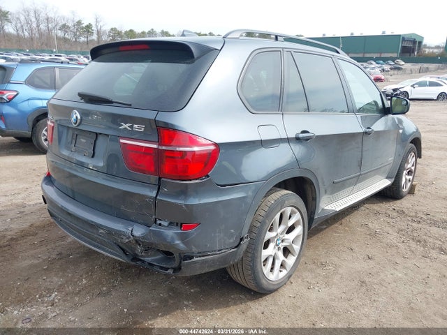 2012 BMW X5 5UXZV4C57CL752044 Photo 3