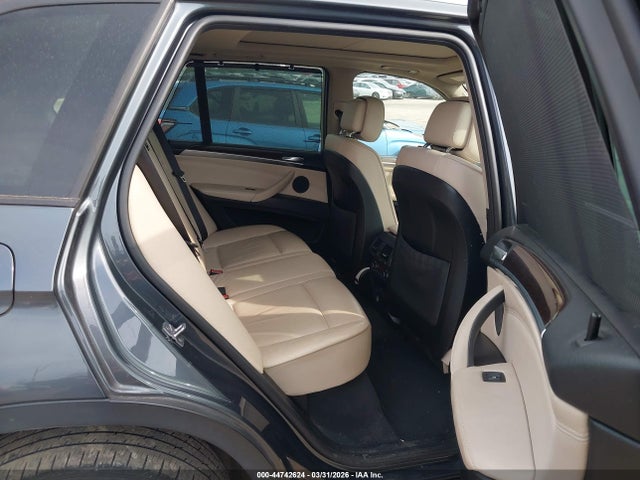 2012 BMW X5 5UXZV4C57CL752044 Photo 7