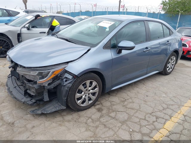 Toyota COROLLA LE 2021 5YFEPMAE6MP231161 Image 2
