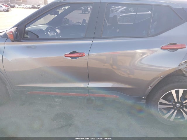 3N1CP5CU1JL515486 Nissan KICKS SR