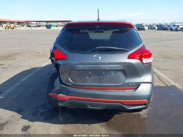 3N1CP5CU1JL515486 Nissan KICKS SR
