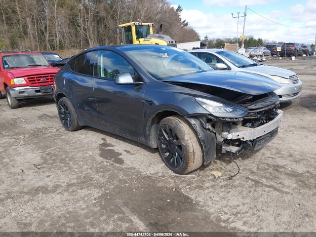 Tesla Model Y Long Range Dual Motor All-wheel Drive 2021 5YJYGDEE3MF184528 main image