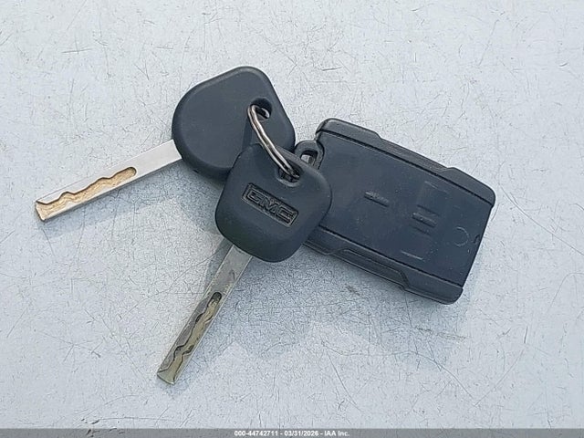 1GKS2AKC0GR331526 GMC YUKON SLE