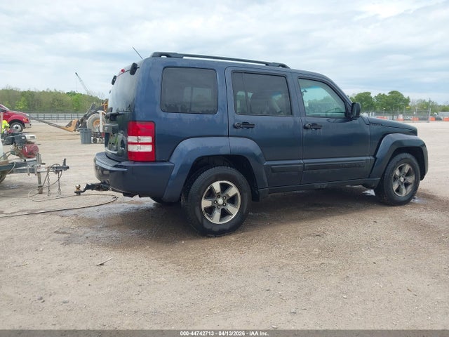 44742713 :رقم المزاد ، 1J8GN28K78W198546 vin ، 2008 Jeep Liberty Sport مزاد بيع
