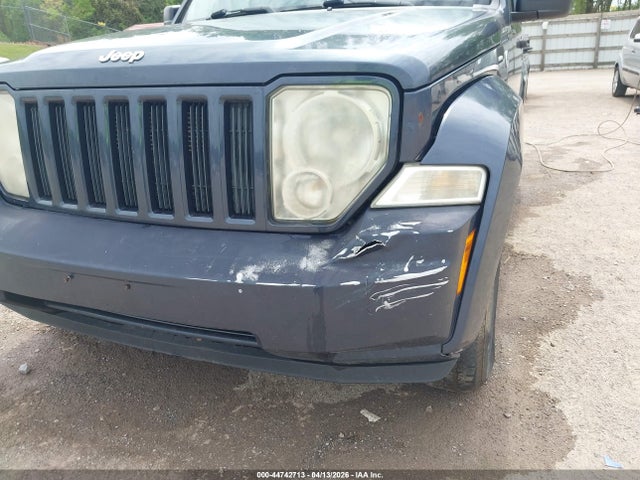 44742713 :رقم المزاد ، 1J8GN28K78W198546 vin ، 2008 Jeep Liberty Sport مزاد بيع
