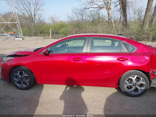 Продажа на аукционе авто 2019 Kia Forte Lxs, vin: 3KPF24AD5KE122103, номер лота: 44742718