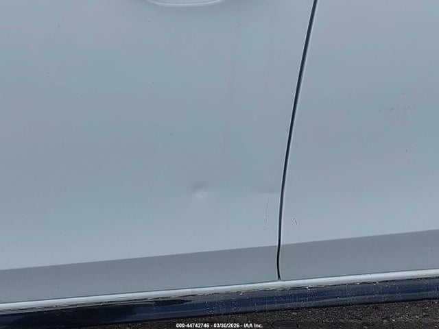2016 Audi A4 2.0t Premium Plus მანქანა იყიდება აუქციონზე, vin: WAUEFAFL5GA005658, აუქციონის ნომერი: 44742746
