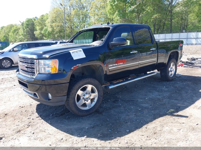44742750 :رقم المزاد ، 1GT125CG8BF259727 vin ، 2011 Gmc Sierra 2500hd Denali مزاد بيع
