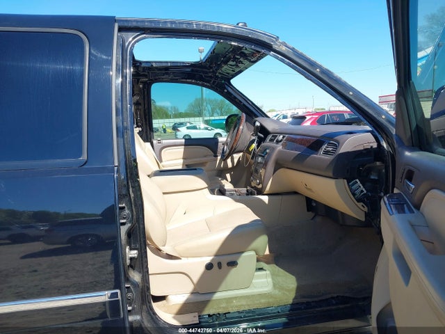 44742750 :رقم المزاد ، 1GT125CG8BF259727 vin ، 2011 Gmc Sierra 2500hd Denali مزاد بيع