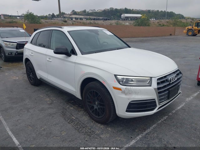 2018 AUDI Q5 WA1ANAFY9J2007957 Photo 0